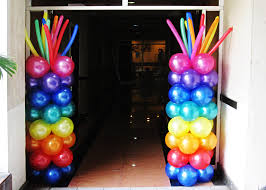 Balloons column